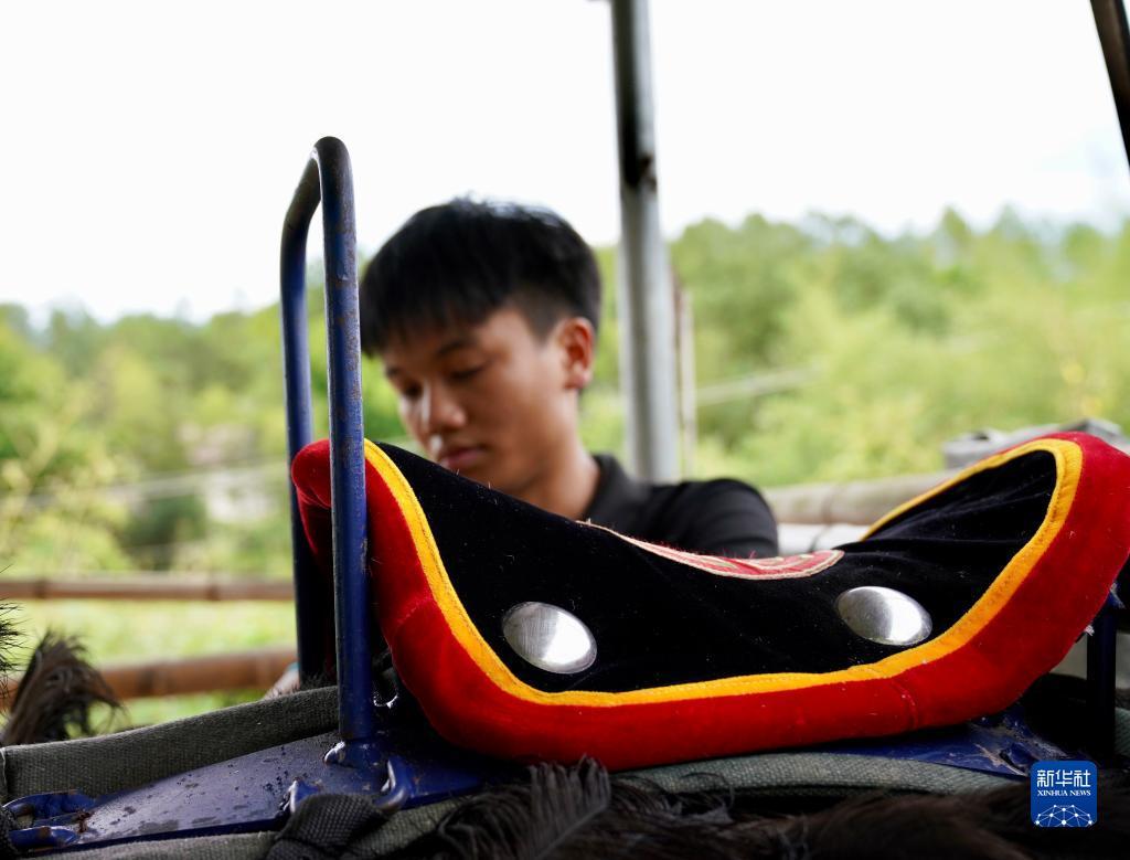 利重棋牌手机版